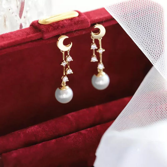 Pearl Moon Tassel Earring